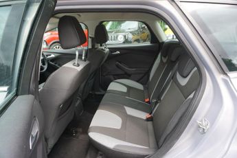 Ford Focus 1.6 Zetec Powershift Euro 5 5dr