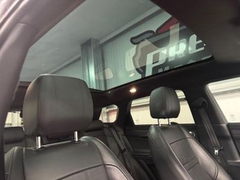 Land Rover Range Rover Evoque 2.0 D240 MHEV R-Dynamic HSE Auto 4WD Euro 6 (s/s) 5dr