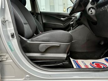 Hyundai ix20 1.6 Active Auto Euro 5 5dr