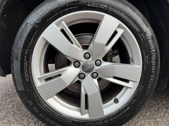 Audi Q5 2.0 TDI 40 S line S Tronic quattro Euro 6 (s/s) 5dr