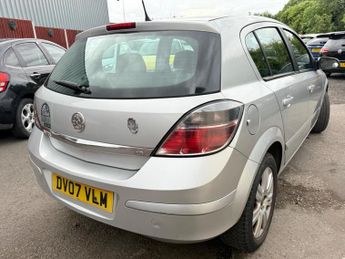 Vauxhall Astra 1.8i 16v Design 5dr