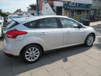 Ford Focus 1.0T EcoBoost Titanium Auto Euro 6 (s/s) 5dr