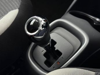 Toyota AYGO 1.0 VVT-i x-trend x-shift Euro 6 5dr (Safety Sense)