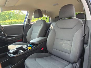 Hyundai IONIQ 38.3kWh Premium Auto 5dr
