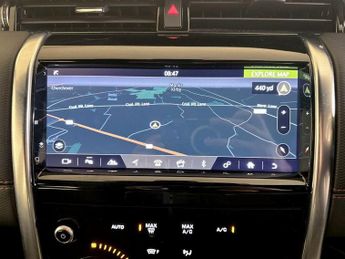 Land Rover Discovery Sport 1.5 P300e 12.2kWh R-Dynamic SE Auto 4WD Euro 6 (s/s) 5dr