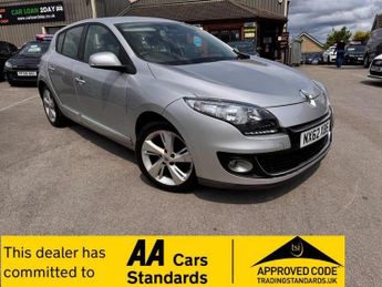 Renault Megane 1.6 16V Dynamique TomTom Euro 5 5dr