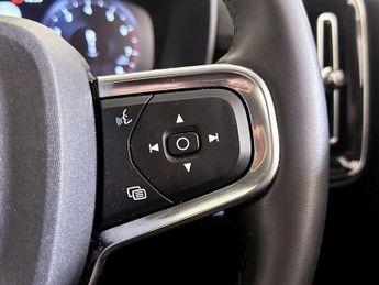 Volvo XC40 1.5 T3 Inscription Auto Euro 6 (s/s) 5dr