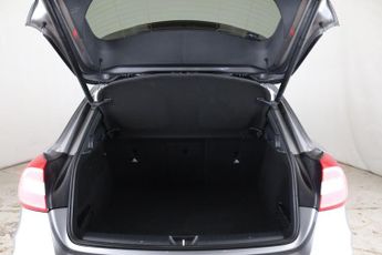 Mercedes-Benz GLA 1.6 GLA200 AMG Line 7G-DCT Euro 6 (s/s) 5dr