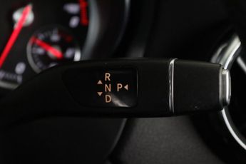 Mercedes-Benz GLA 1.6 GLA200 AMG Line 7G-DCT Euro 6 (s/s) 5dr