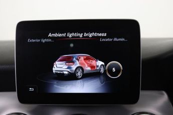 Mercedes-Benz GLA 1.6 GLA200 AMG Line 7G-DCT Euro 6 (s/s) 5dr