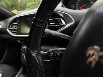 Peugeot 308 1.2 PureTech GT Line Euro 6 (s/s) 5dr