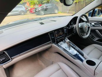 Porsche Panamera 4.8 V8 S PDK Euro 5 (s/s) 5dr