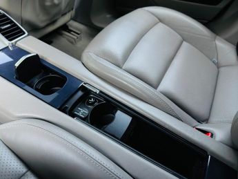 Porsche Panamera 4.8 V8 S PDK Euro 5 (s/s) 5dr
