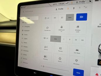 Tesla Model Y (Dual Motor) Long Range Auto 4WDE 5dr