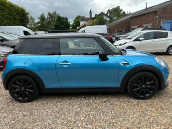 MINI Hatch 1.5 Cooper D Auto Euro 6 (s/s) 3dr