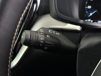 Volvo S60 2.0h T8 Recharge 11.6kWh R-Design Auto AWD Euro 6 (s/s) 4dr