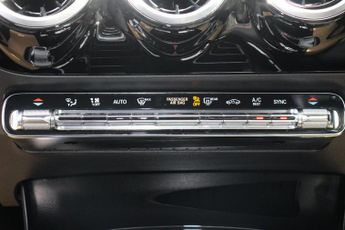 Mercedes-Benz A Class 1.5 A180d AMG Line (Executive) 7G-DCT Euro 6 (s/s) 5dr