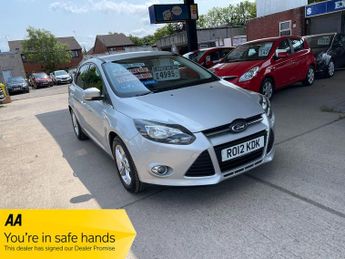 Ford Focus 1.0T EcoBoost Zetec Euro 5 (s/s) 5dr