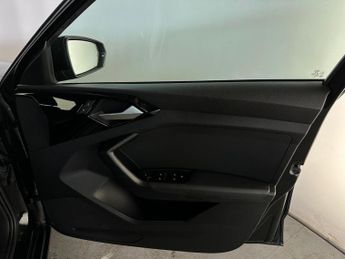 Audi A1 1.0 TFSI 25 Technik Sportback Euro 6 (s/s) 5dr