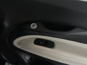 Fiat 500e 42kWh La Prima Auto 3dr