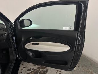 Fiat 500e 42kWh La Prima Auto 3dr