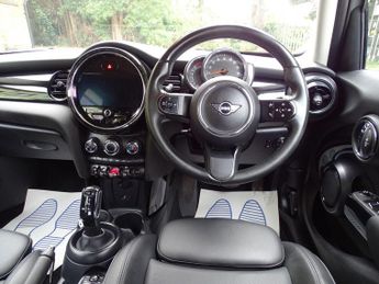 MINI Hatch 1.5 Cooper Classic Steptronic Euro 6 (s/s) 5dr