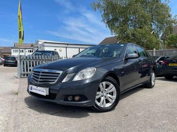 Mercedes E Class 2.1 E200 CDI BlueEfficiency SE Tiptronic Euro 5 4dr