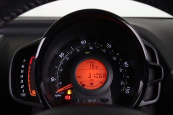 Toyota AYGO 1.0 VVT-i x-trend Euro 6 5dr (Safety Sense)