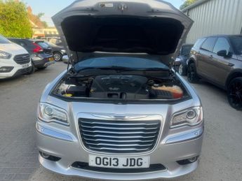 Chrysler 300C 3.0 CRD V6 Executive Auto Euro 5 4dr