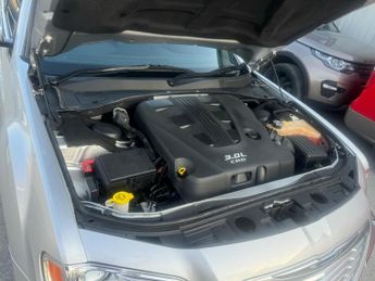 Chrysler 300C 3.0 CRD V6 Executive Auto Euro 5 4dr
