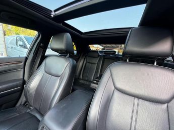 Chrysler 300C 3.0 CRD V6 Executive Auto Euro 5 4dr