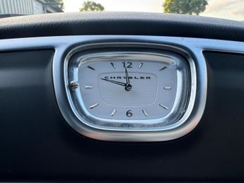 Chrysler 300C 3.0 CRD V6 Executive Auto Euro 5 4dr