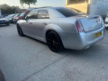 Chrysler 300C 3.0 CRD V6 Executive Auto Euro 5 4dr