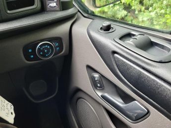 Ford Transit Custom 1.0 340 EcoBoost 13.6kWh Trend Auto L1 H1 Euro 6 5dr