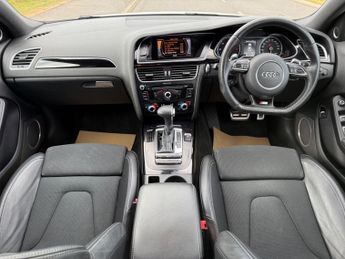 Audi A4 2.0 TDI Black Edition Plus Multitronic Euro 5 (s/s) 4dr