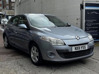 Renault Megane 1.6 16V Dynamique TomTom Euro 5 5dr