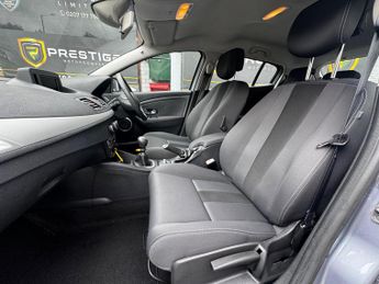 Renault Megane 1.6 16V Dynamique TomTom Euro 5 5dr