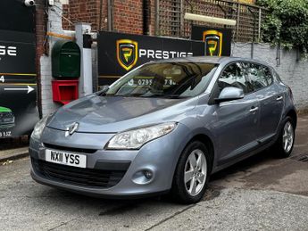 Renault Megane 1.6 16V Dynamique TomTom Euro 5 5dr