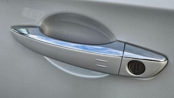 Citroen DS5 2.0 h e-HDi Airdream DSport EGS6 4WD Euro 5 (s/s) 5dr