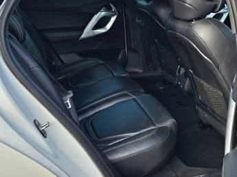Citroen DS5 2.0 h e-HDi Airdream DSport EGS6 4WD Euro 5 (s/s) 5dr