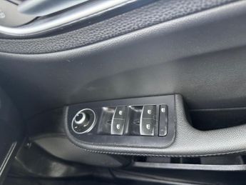 Alfa Romeo Giulia 2.0T Giulia Auto Euro 6 (s/s) 4dr