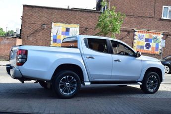 Mitsubishi L200 2.2 DI-D DC Warrior 4WD Euro 6 (s/s) 4dr
