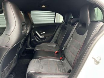 Mercedes-Benz A-CLASS 1.3 A 180 AMG Line Exeutive Auto 5dr