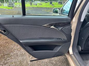 Mercedes-Benz E Class 2.6 E240 Avantgarde 4dr