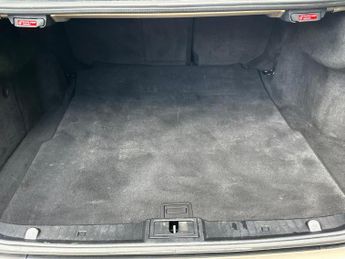 Mercedes-Benz E Class 2.6 E240 Avantgarde 4dr