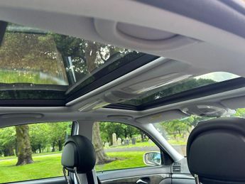 Mercedes-Benz E Class 2.6 E240 Avantgarde 4dr