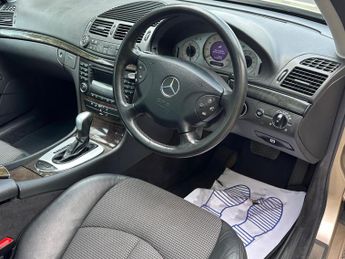 Mercedes-Benz E Class 2.6 E240 Avantgarde 4dr