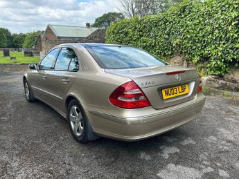 Mercedes-Benz E Class 2.6 E240 Avantgarde 4dr