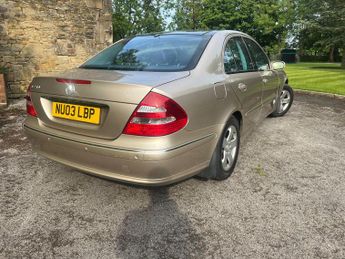 Mercedes-Benz E Class 2.6 E240 Avantgarde 4dr