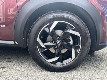 Nissan Juke 1.6 N-Connecta Auto Euro 6 5dr